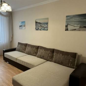 Сдается 1-комнатная квартира, 38 м²