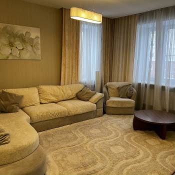 Сдается Многокомнатная квартира, 100 м²