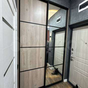 Продается 1-комнатная квартира, 37 м²