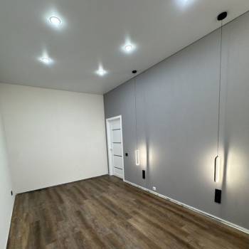 Продается 1-комнатная квартира, 37 м²