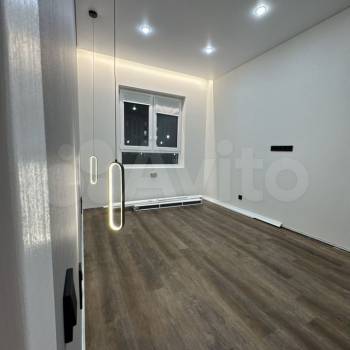Продается 1-комнатная квартира, 37 м²