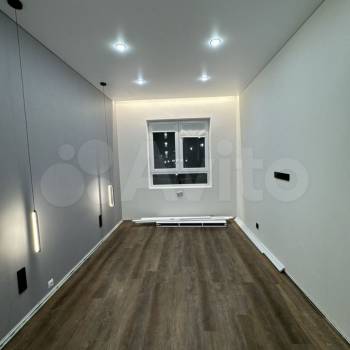 Продается 1-комнатная квартира, 37 м²