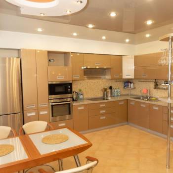 Продается Многокомнатная квартира, 220,9 м²