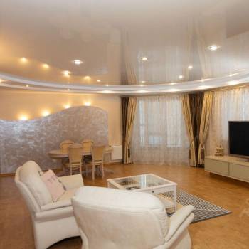 Продается Многокомнатная квартира, 220,9 м²
