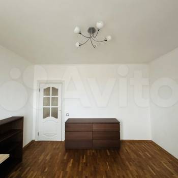 Продается Многокомнатная квартира, 110 м²