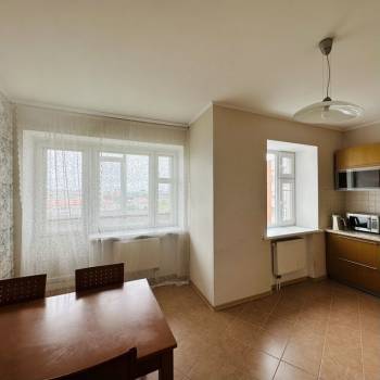 Продается Многокомнатная квартира, 110 м²