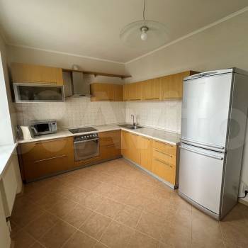Продается Многокомнатная квартира, 110 м²