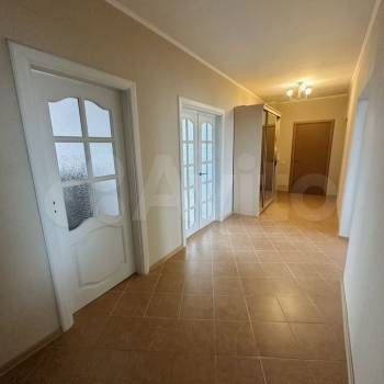 Продается Многокомнатная квартира, 110 м²
