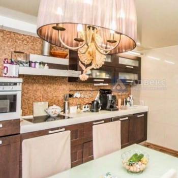 Продается 3-х комнатная квартира, 90,6 м²