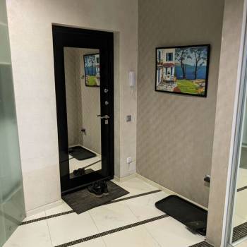 Продается 1-комнатная квартира, 52 м²