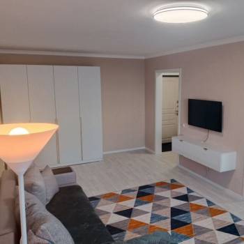 Сдается 1-комнатная квартира, 41 м²