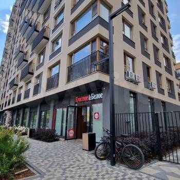 Продается 1-комнатная квартира, 57 м²