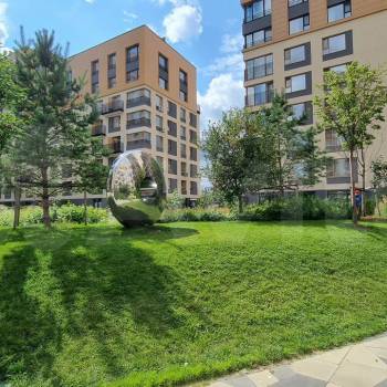 Продается 1-комнатная квартира, 57 м²