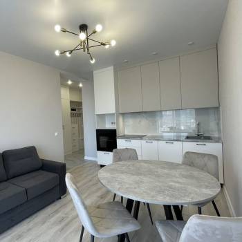 Продается 1-комнатная квартира, 36 м²