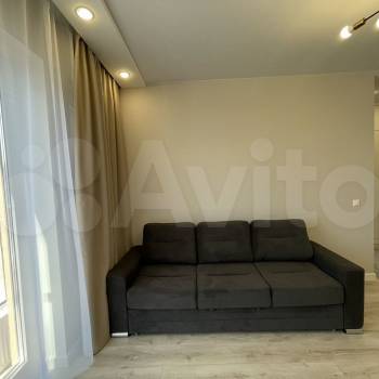 Продается 1-комнатная квартира, 36 м²