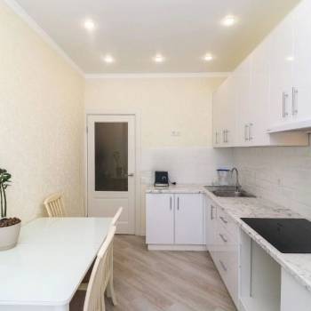 Продается 1-комнатная квартира, 41,7 м²