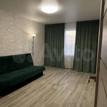 Сдается 1-комнатная квартира, 38 м²