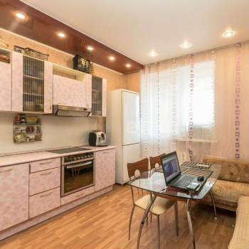 Продается 1-комнатная квартира, 63,9 м²