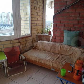 Продается 1-комнатная квартира, 63,9 м²
