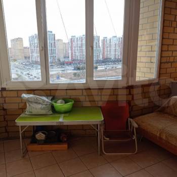 Продается 1-комнатная квартира, 63,9 м²