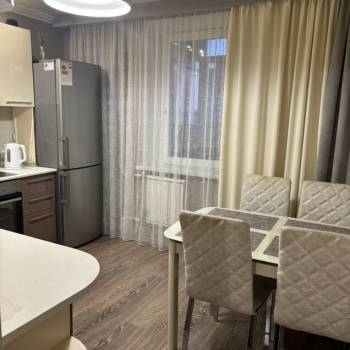 Сдается 1-комнатная квартира, 44 м²