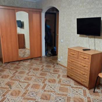 Сдается 1-комнатная квартира, 42 м²