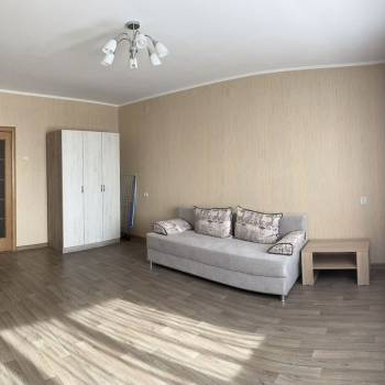 Сдается 1-комнатная квартира, 48 м²