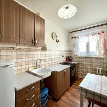 Продается 3-х комнатная квартира, 57 м²