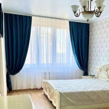 Сдается 1-комнатная квартира, 49 м²