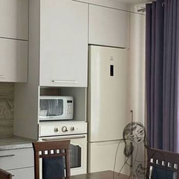 Сдается 1-комнатная квартира, 48 м²