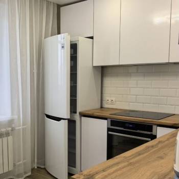 Сдается 1-комнатная квартира, 43 м²