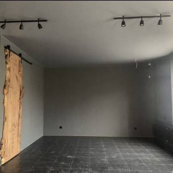 Продается 1-комнатная квартира, 145,5 м²