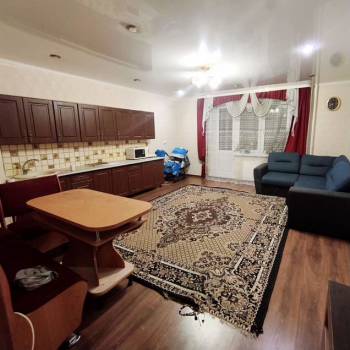 Сдается 2-х комнатная квартира, 80 м²