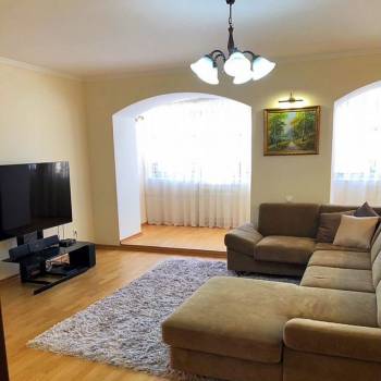 Продается Дом, 210 м²