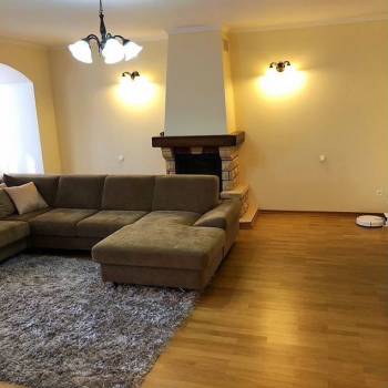 Продается Дом, 210 м²