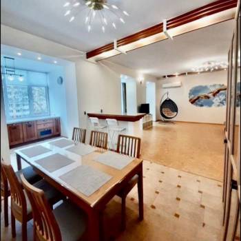 Сдается Многокомнатная квартира, 125 м²