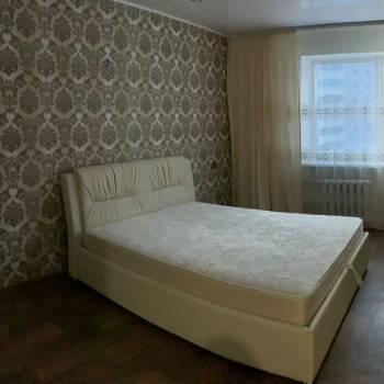 Продается 1-комнатная квартира, 35 м²