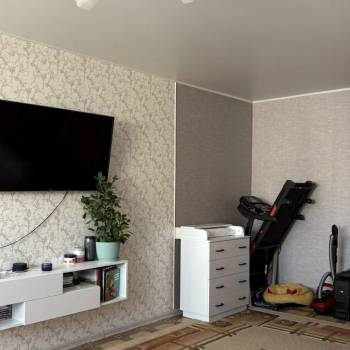 Продается 1-комнатная квартира, 42,5 м²