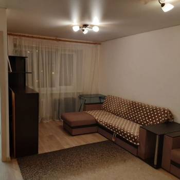 Сдается Многокомнатная квартира, 50 м²