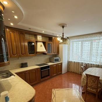 Сдается Многокомнатная квартира, 94 м²