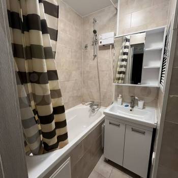 Продается 1-комнатная квартира, 45,8 м²