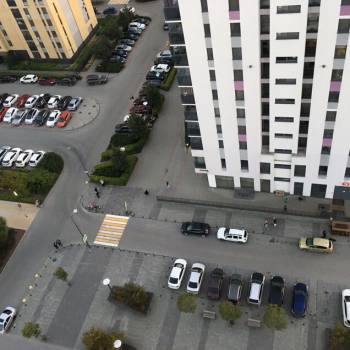 Продается 1-комнатная квартира, 37 м²