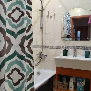 Сдается 1-комнатная квартира, 46 м²