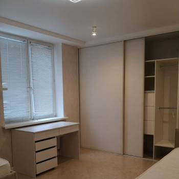 Сдается Многокомнатная квартира, 90 м²