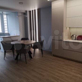 Сдается Многокомнатная квартира, 90 м²