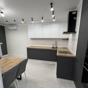 Сдается Многокомнатная квартира, 77,6 м²