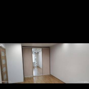 Продается 1-комнатная квартира, 35 м²