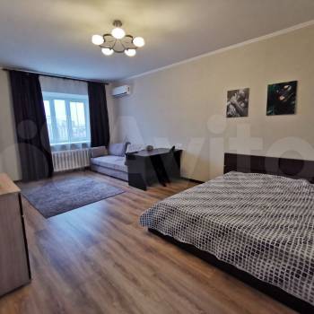 Сдается 1-комнатная квартира, 50 м²