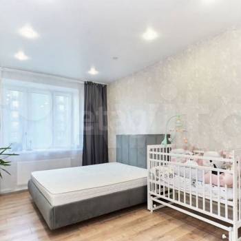 Продается 1-комнатная квартира, 40,7 м²