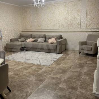 Продается 1-комнатная квартира, 87,7 м²